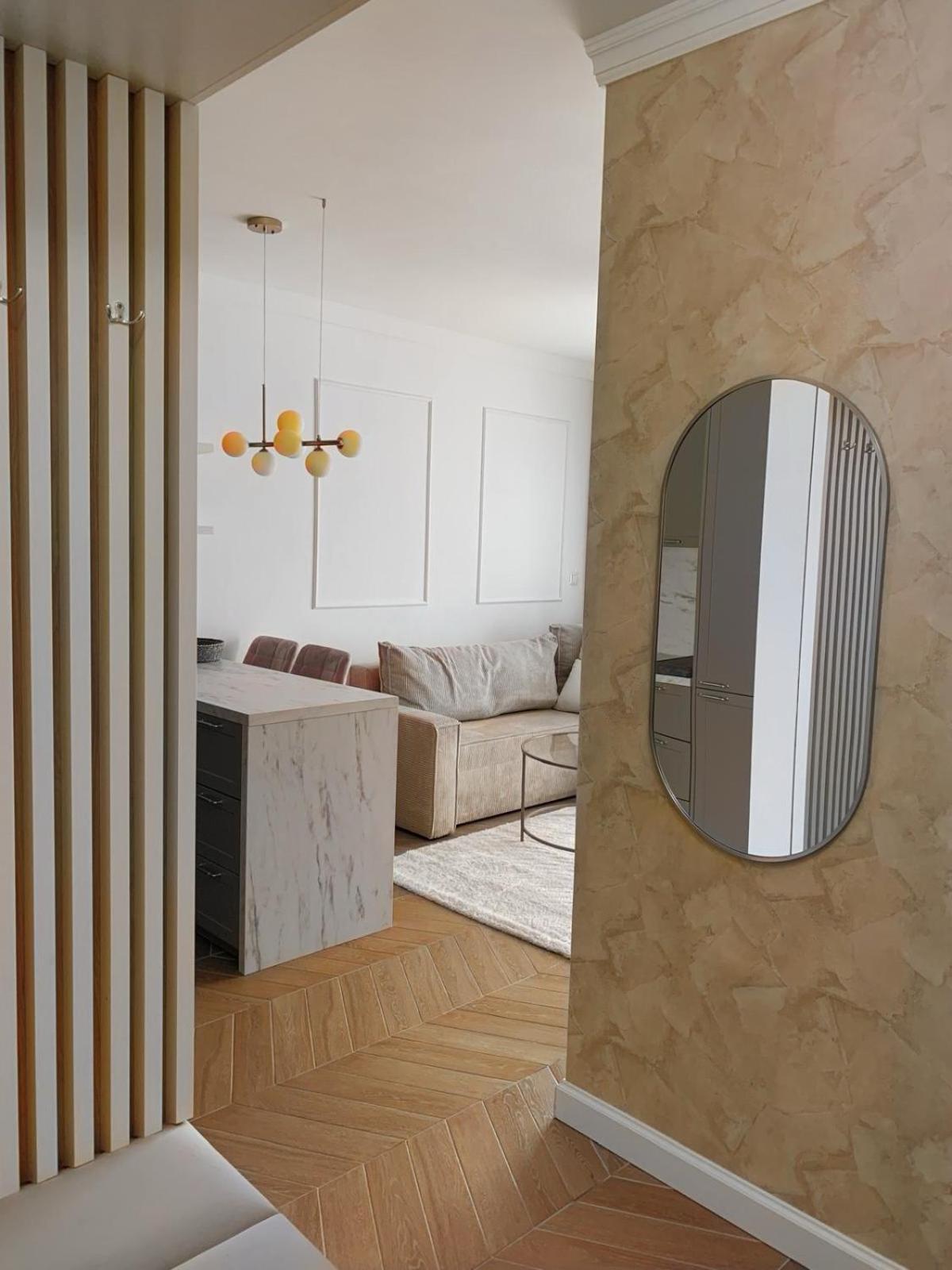 Apartament Paryska イェレニャ・グーラ エクステリア 写真