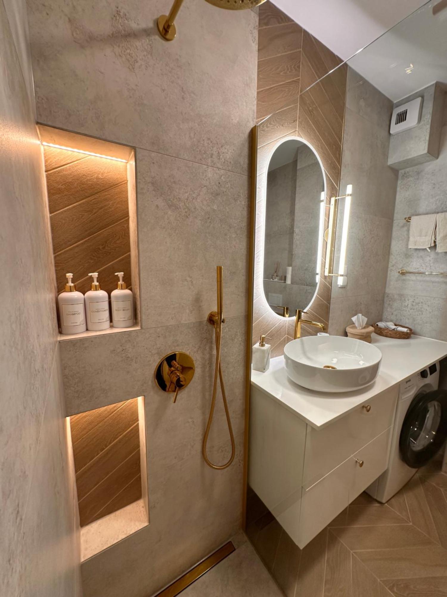 Apartament Paryska イェレニャ・グーラ エクステリア 写真