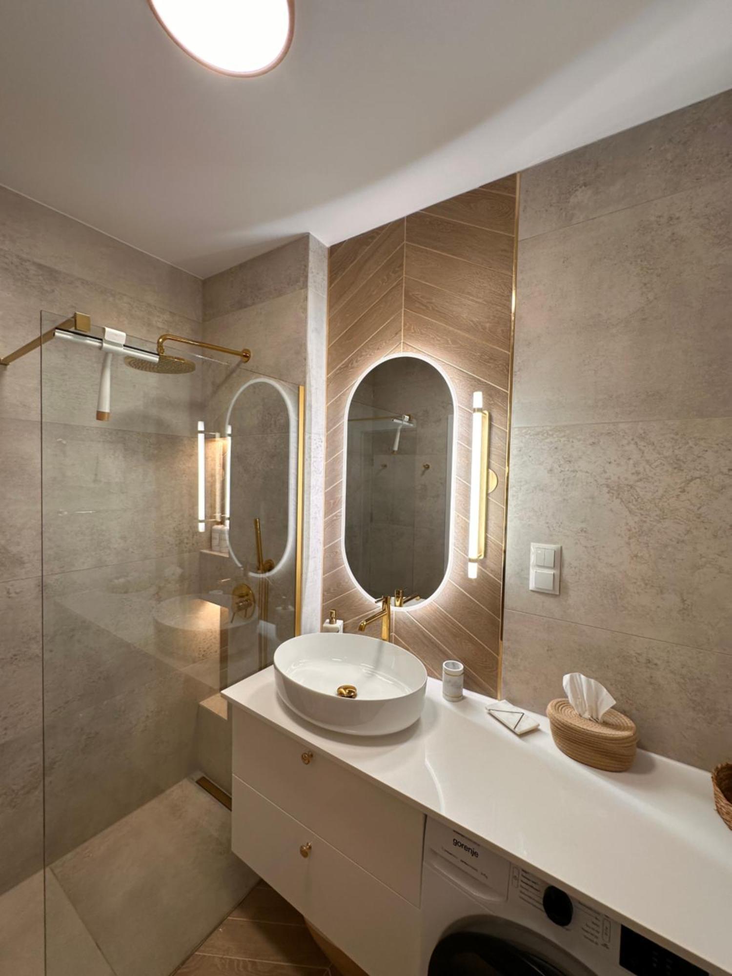 Apartament Paryska イェレニャ・グーラ エクステリア 写真
